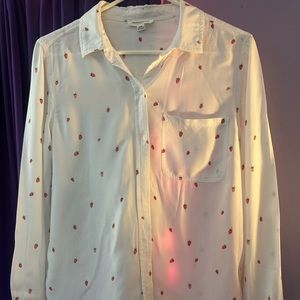 Women’s blouse size M